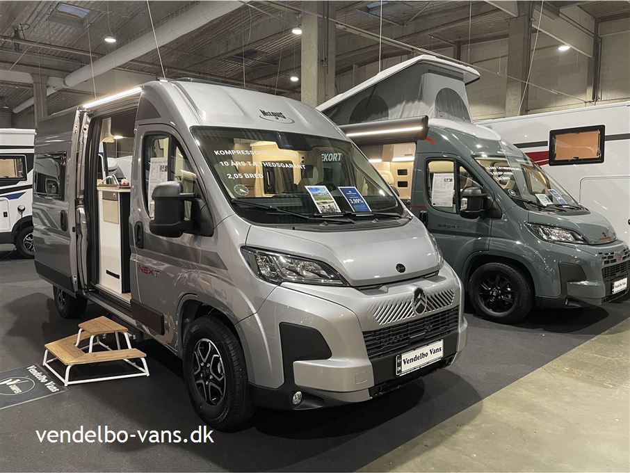 McLouis Menfys Van 1